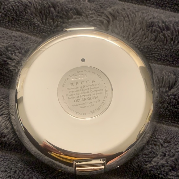 Becca Ocean Glow Skin Perfector and Bronzer - Picture 4 of 6